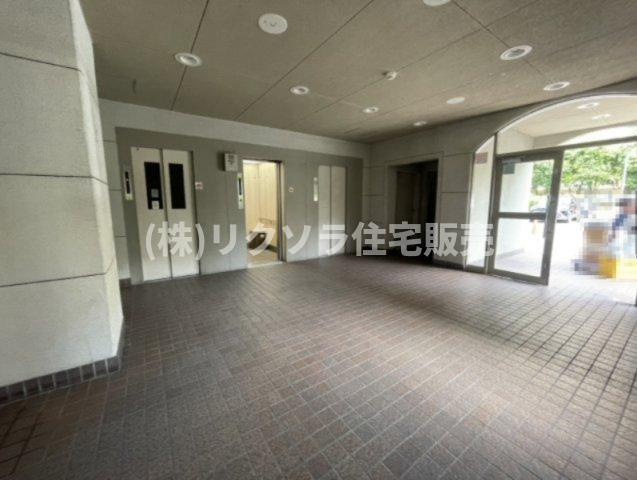 くずはセンチュリータウン四番館のエントランス|内部
■物件内覧・資金計画相談・住宅ローン相談、リフォーム相談、お問合せ受付中■
※当日・翌日のご内覧、ご相談はお電話でのお問合せがスムーズです！