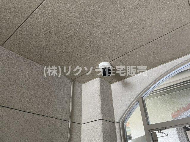 くずはセンチュリータウン四番館の防犯設備|防犯カメラ有
■物件内覧・資金計画相談・住宅ローン相談、リフォーム相談、お問合せ受付中■
※当日・翌日のご内覧、ご相談はお電話でのお問合せがスムーズです！