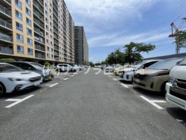 くずはセンチュリータウン四番館の駐車場|■物件内覧・資金計画相談・住宅ローン相談、リフォーム相談、お問合せ受付中■
※当日・翌日のご内覧、ご相談はお電話でのお問合せがスムーズです！