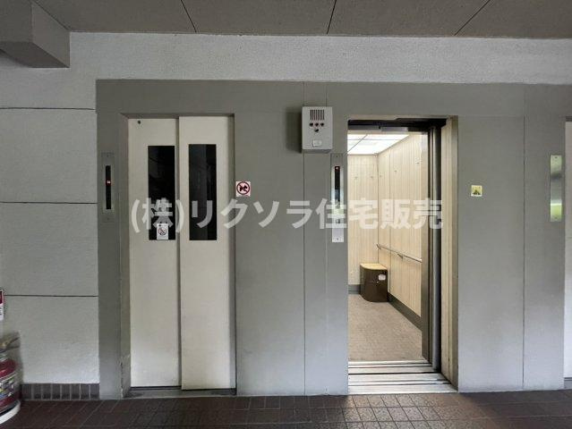 くずはセンチュリータウン四番館のその他共用部分|エレベーター2基
■物件内覧・資金計画相談・住宅ローン相談、リフォーム相談、お問合せ受付中■
※当日・翌日のご内覧、ご相談はお電話でのお問合せがスムーズです！