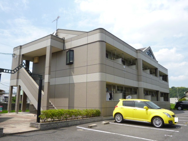 ロイヤルメイセスの外観