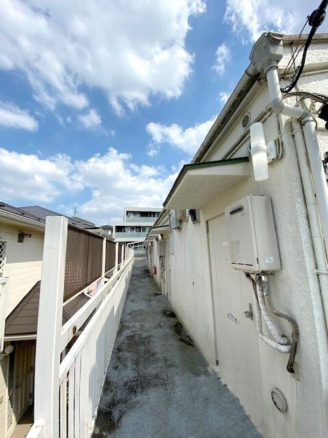 ２階共用廊下