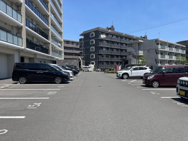 アルファステイツ宇宿の駐車場|全戸平面駐車場です。