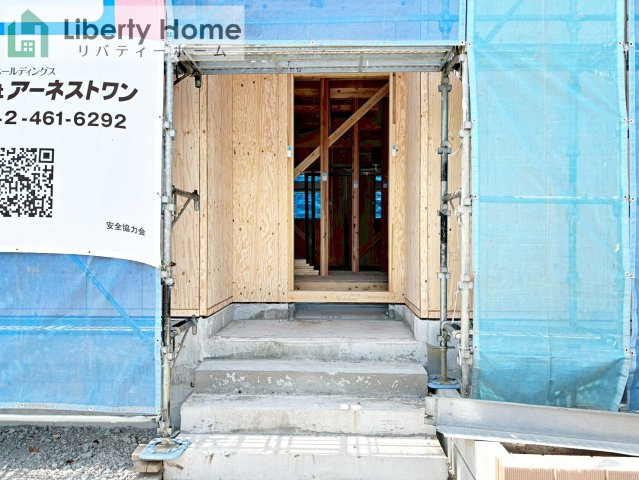 水戸市平須町第8　新築戸建　3号棟のエントランス