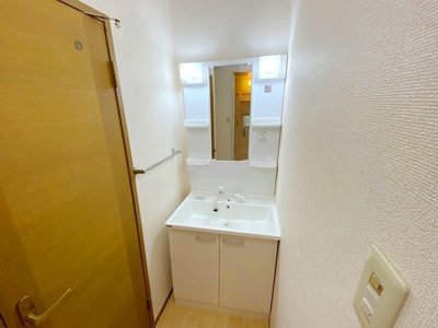 【独立洗面台】 | ソフィアコーポ | ※同物件・同タイプの写真です。