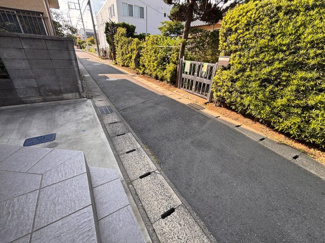 【前面道路含む現地写真】 | 稲毛区六方町中古戸建