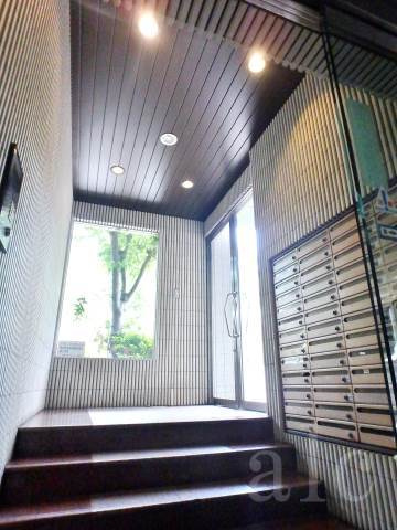東高円寺アムフラットのロビー|オートロックデザイナーズマンション