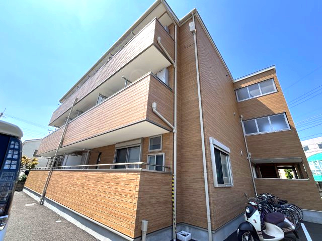 イーストPJの外観|★ペット相談可★最上階★築浅★都市ガス★エアコン★南西向き★