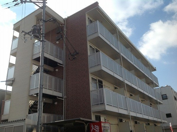 レオパレスＦｕｍｉｎの外観