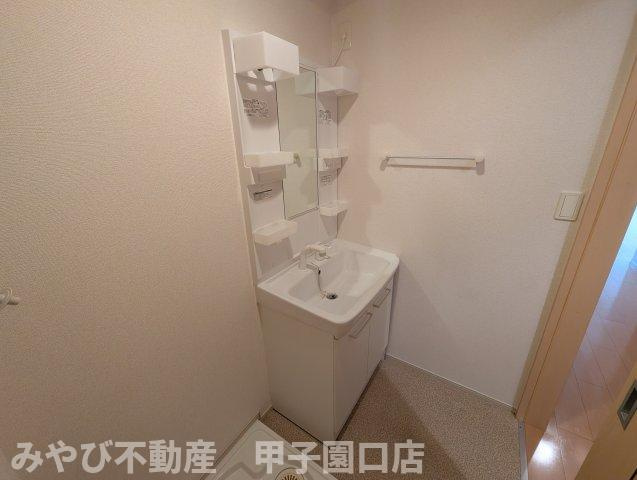パルティール小曽根の洗面所