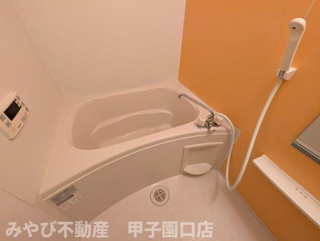 パルティール小曽根の浴室
