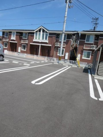 ルミナスしまだⅡの駐車場|駐車場です