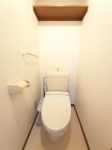ホワイトリバー　Ａのトイレ|落ち着いた色調のトイレです