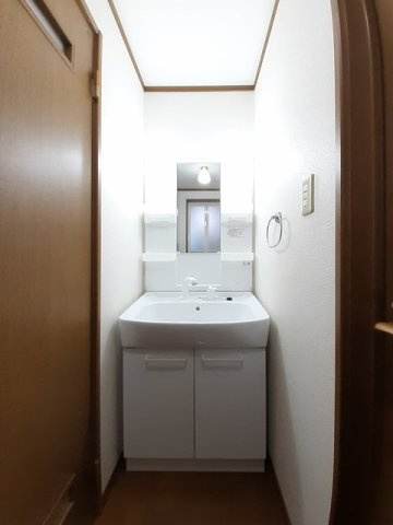 ハーブマンション　武中の洗面所|忙しい朝には欠かせない洗面所です