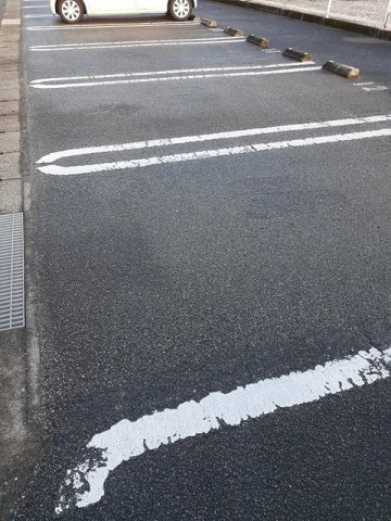 ハーブマンション　武中の駐車場|駐車場があります