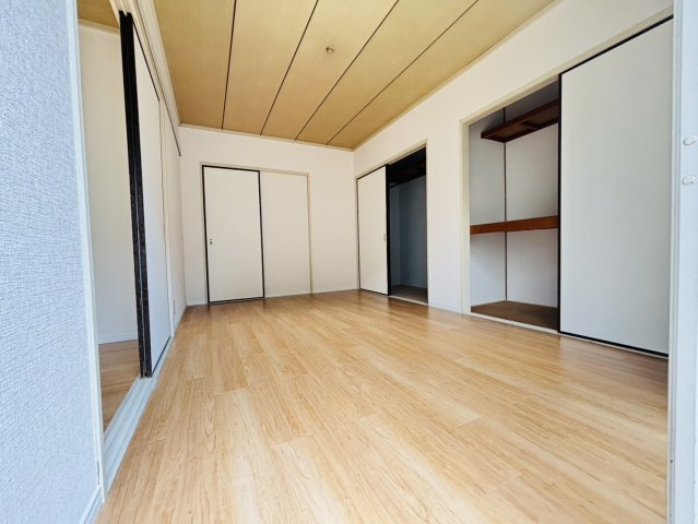 ラフォーレ原田Nの居間・リビング