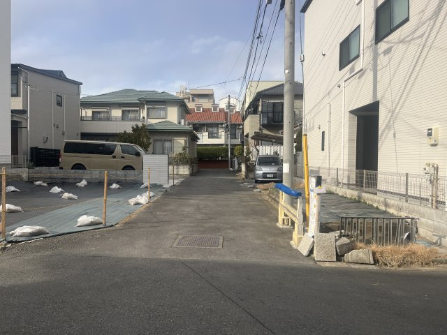 【前面道路含む現地写真】の画像