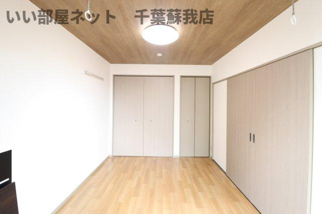 ビィウラ　WESTの洋室|広々とした洋室です