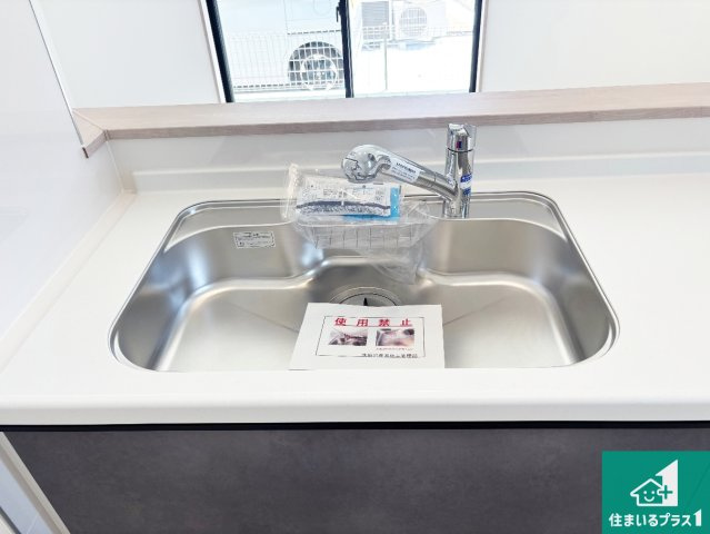 ♦堺市美原区阿弥　新築一戸建ての設備|洗い物も楽にできる、広々シンク！