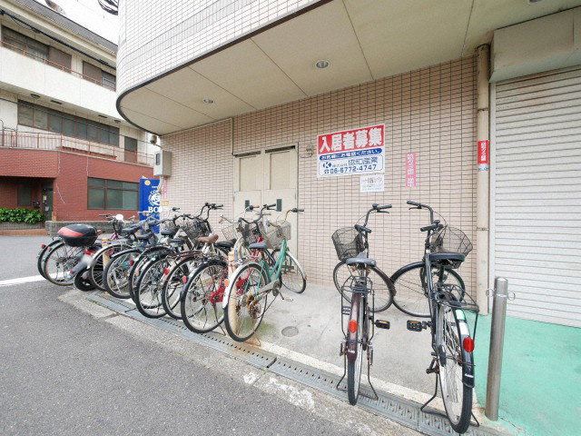 パークビレッジのその他共用部分|パークビレッジ　駐輪場
