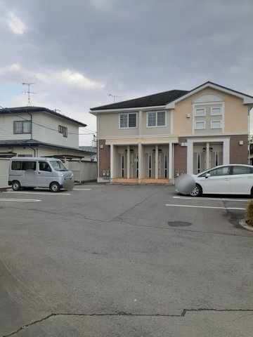 グラツィオーソの駐車場