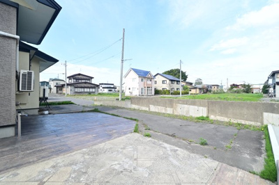 【外観】 | 黒石市北美町二丁目 5SLDK・土地115坪　中古住宅