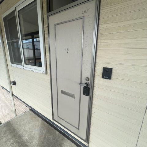 Kアパートのエントランス
