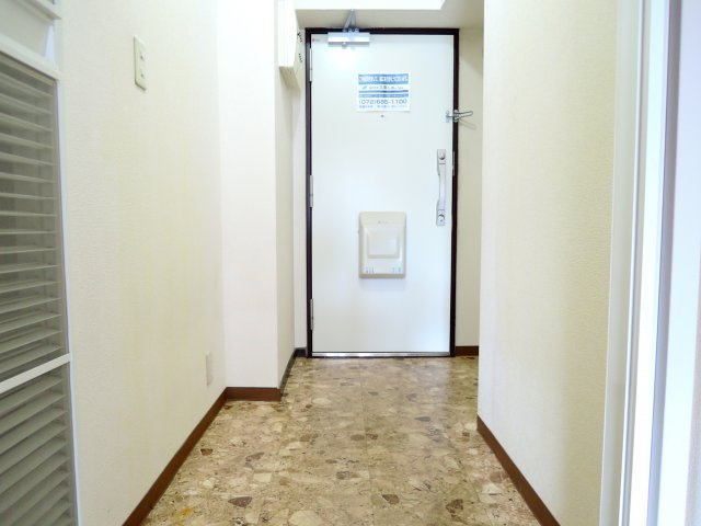 高槻市大畑町の賃貸マンションの玄関