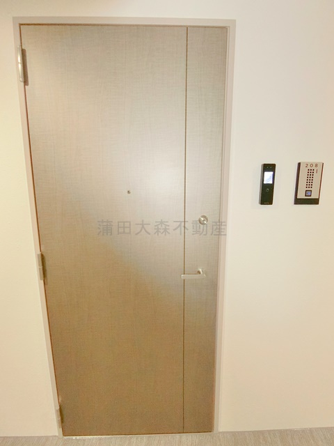 リヴシティ蒲田イーストの玄関