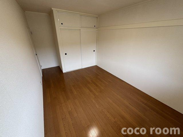 レピュート山崎 の洋室
