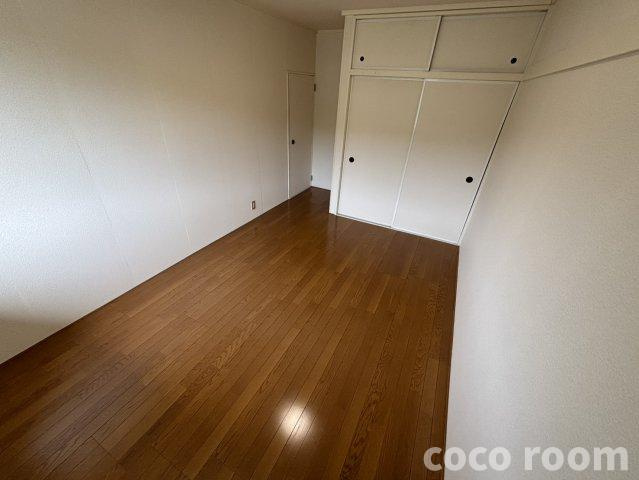 レピュート山崎 の洋室