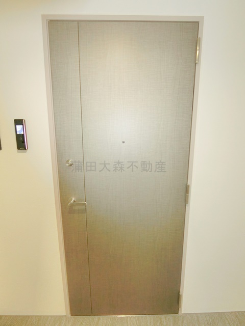 リヴシティ蒲田イーストの玄関