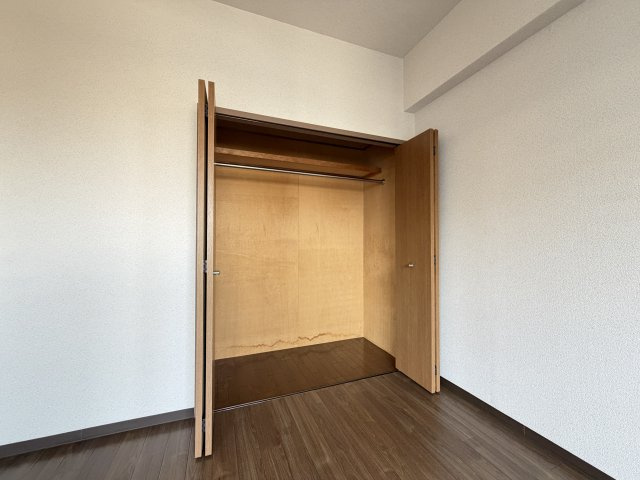 オークコート殿辻の収納