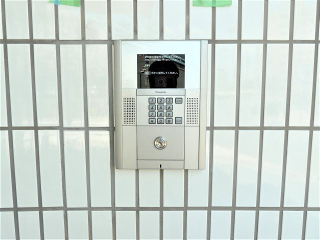 習志野市奏の杜１丁目の賃貸マンションのエントランス|オートロック完備で安心ですね