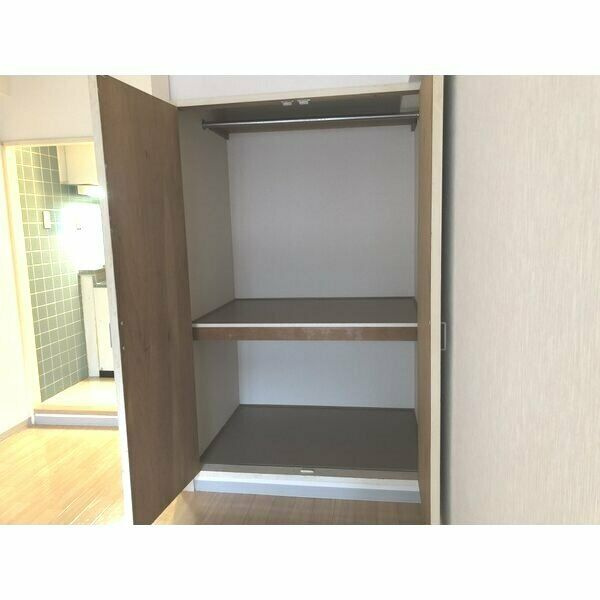 名古屋市中区栄５丁目の賃貸マンションの収納
