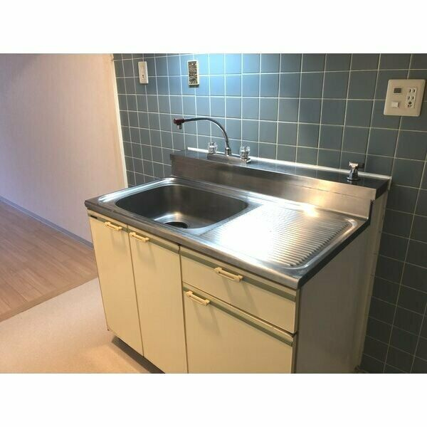名古屋市中区栄５丁目の賃貸マンションのキッチン