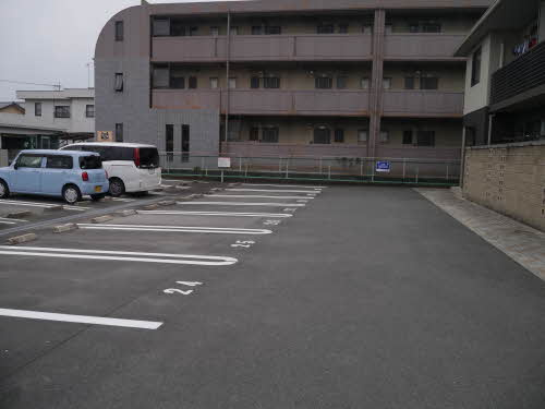 パストラル久留米 A棟の駐車場