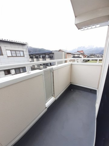トレンディマイルームＢのバルコニー|陽当たり良好なバルコニーです