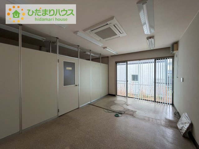 いわき市小名浜玉川南　中古戸建のその他共用部分|間仕切りで仕切られておりますの、応接室としてもご利用いただけます。