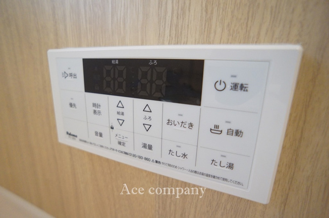 【内観：施工例】 | 八尾市福万寺町南1丁目　【A号棟/全2棟】 | 【同社による同仕様の施工例】給湯器パネル☆