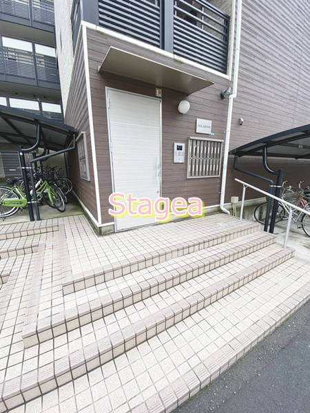 JHK浦和仲町のエントランス