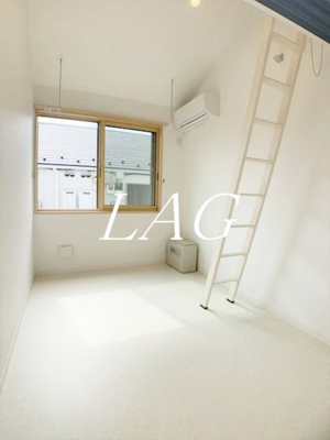 【居間・リビング】 | プチハウス２ | 洋室のお部屋です。