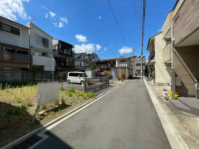 西ノ京内畑町　建築条件無土地の前面道路含む現地写真