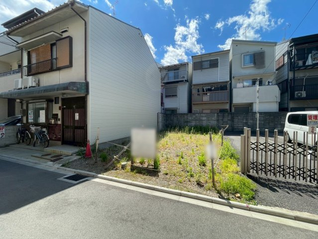 西ノ京内畑町　建築条件無土地の前面道路含む現地写真