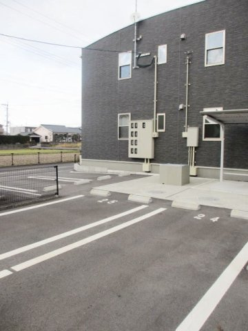 【駐車場】
