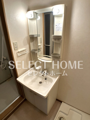 【独立洗面台】 | シャトーリ牧御堂Ａ棟 | 独立洗面台、小物を置くことができて便利です
同型タイプ