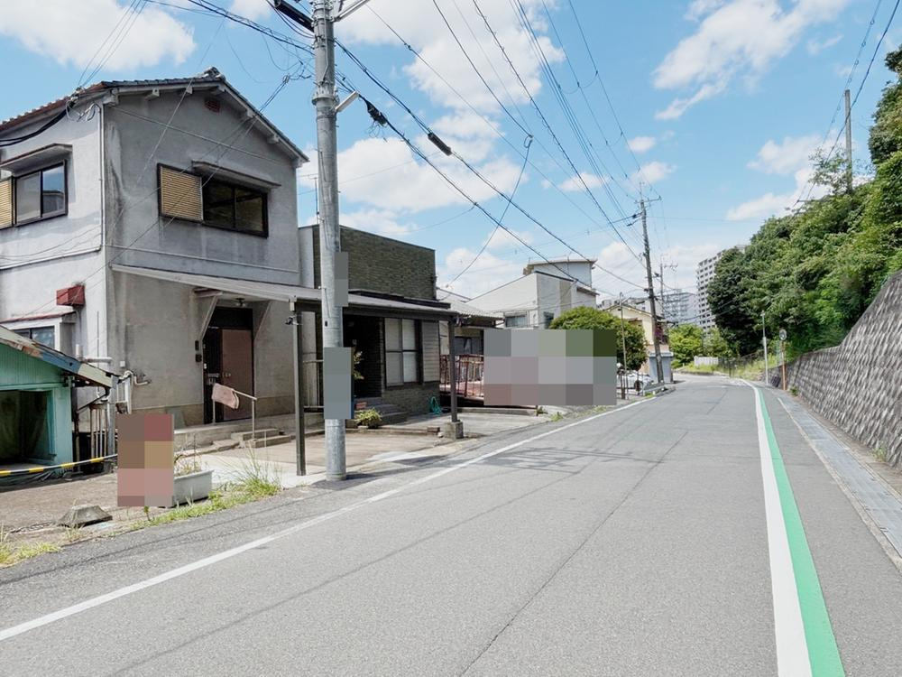 香里ケ丘1丁目　中古一戸建ての前面道路含む現地写真|■物件内覧・資金計画相談・住宅ローン相談、リフォーム相談、お問合せ受付中■
※当日・翌日のご内覧、ご相談はお電話でのお問合せがスムーズです！