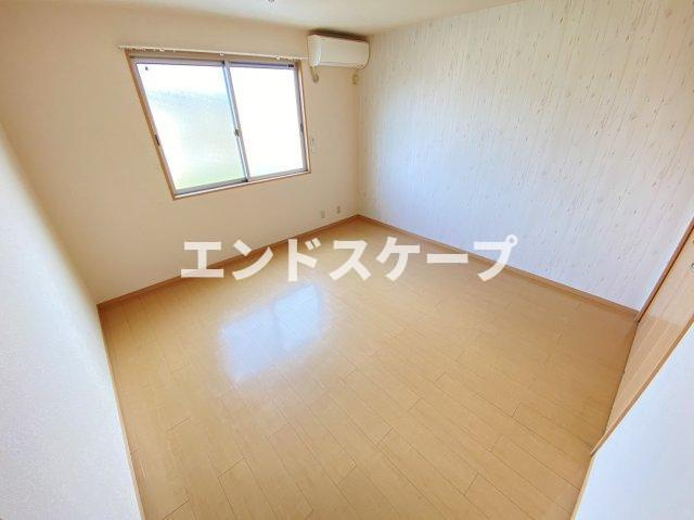 ルミエールの居間・リビング|高崎、前橋エリアのお部屋探しはエンドスケープまで！お客様の理想お聞かせ下さい♪