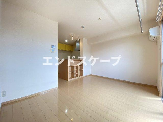 ルミエールの居間・リビング|高崎、前橋エリアのお部屋探しはエンドスケープまで！お客様の理想お聞かせ下さい♪
