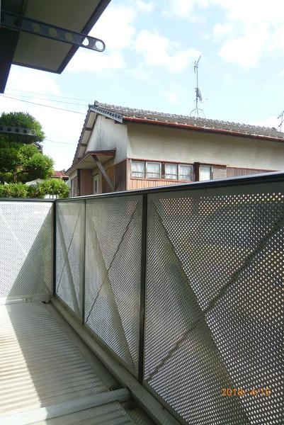 サンハイツ市の上A棟のバルコニー